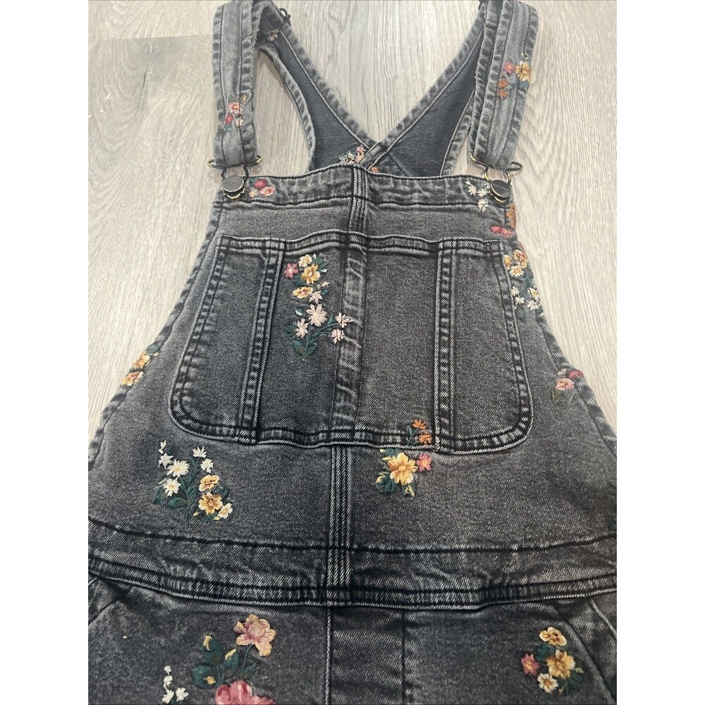 Driftwood Floral Embroidered Black Denim Shortalls Frayed Hem Size M NWOT $138 - Picture 6 of 11
